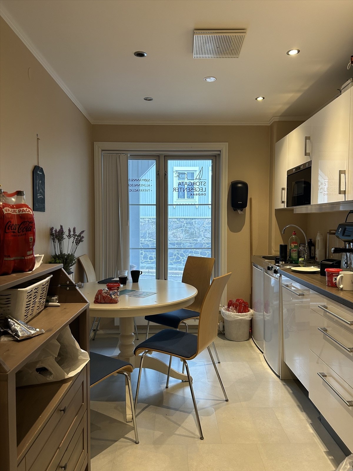 Pauserom. Galleribilde