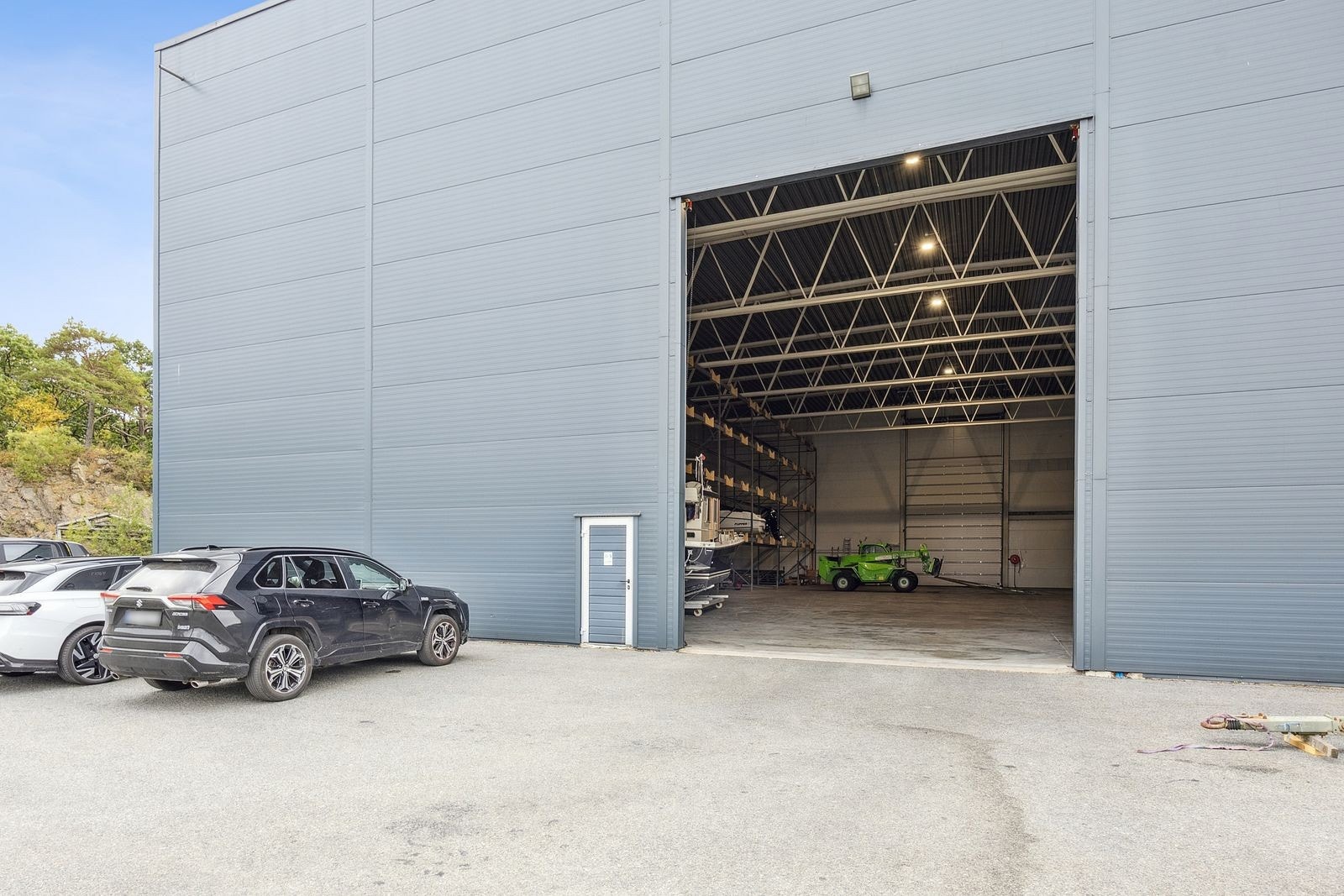 Lager med stor port Galleribilde