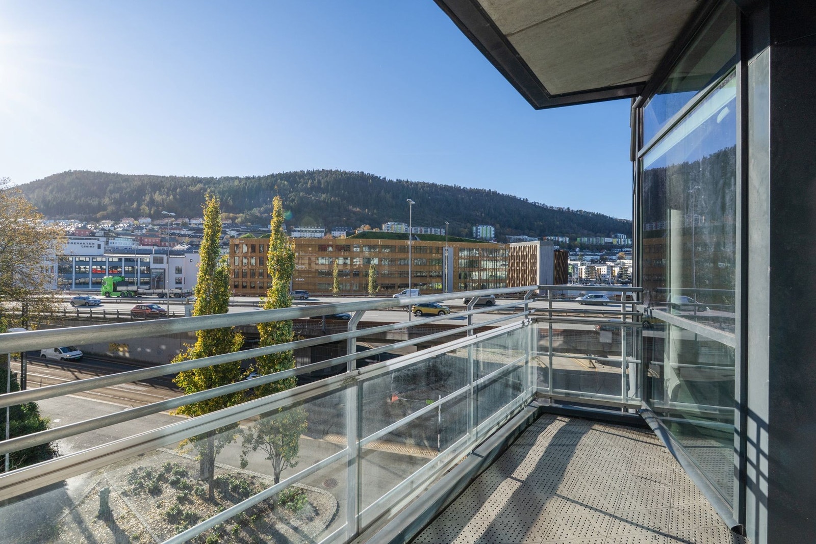 Utsikt fra en av byggets balkonger Galleribilde