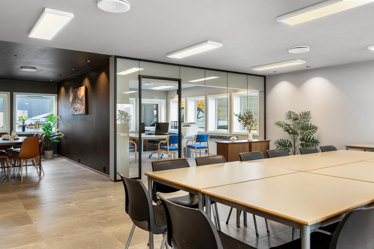 Kontordel med sosiale rom Galleribilde