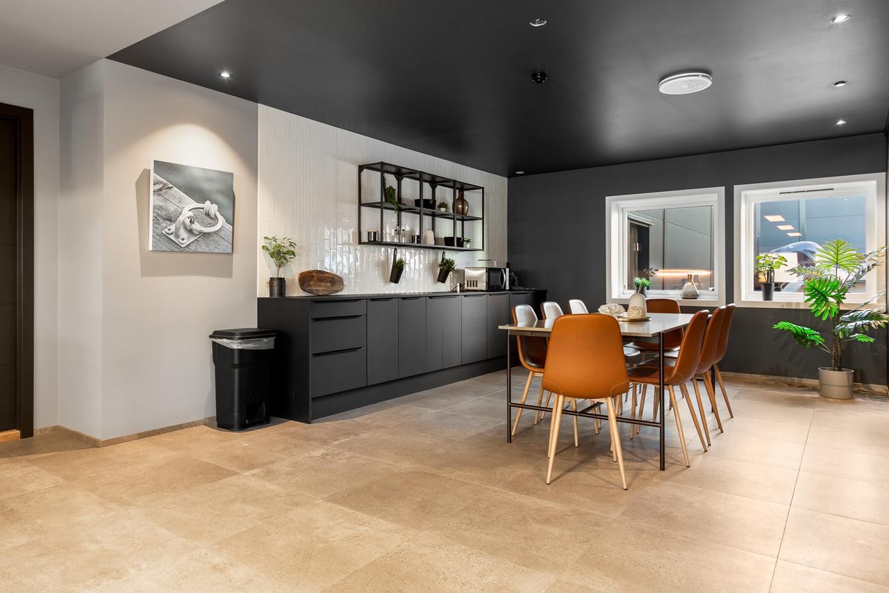 Kontordel med sosiale rom Galleribilde