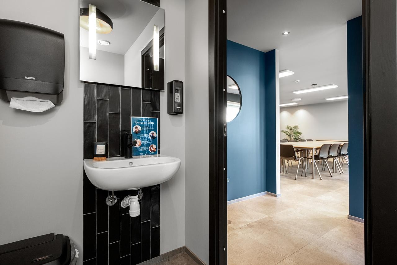 Kontordel med sosiale rom Galleribilde