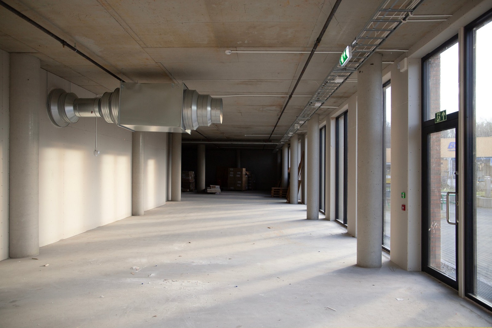 Ca. 700 kvm Galleribilde