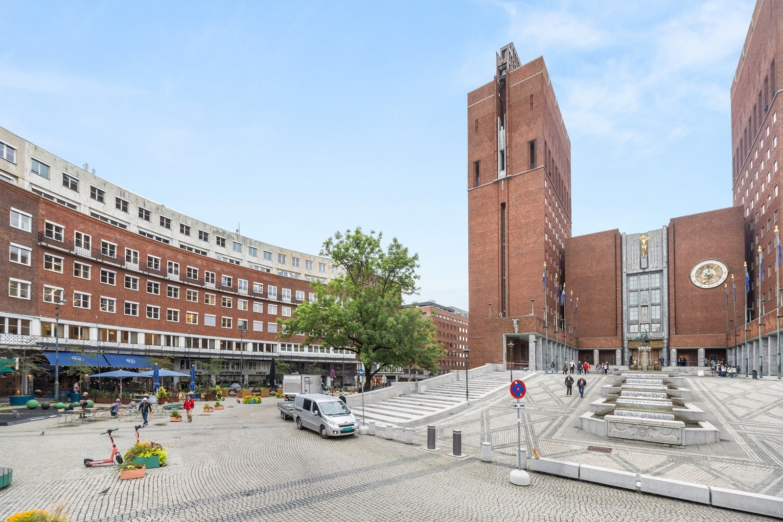 Fridtjof Nansens Plass Galleribilde