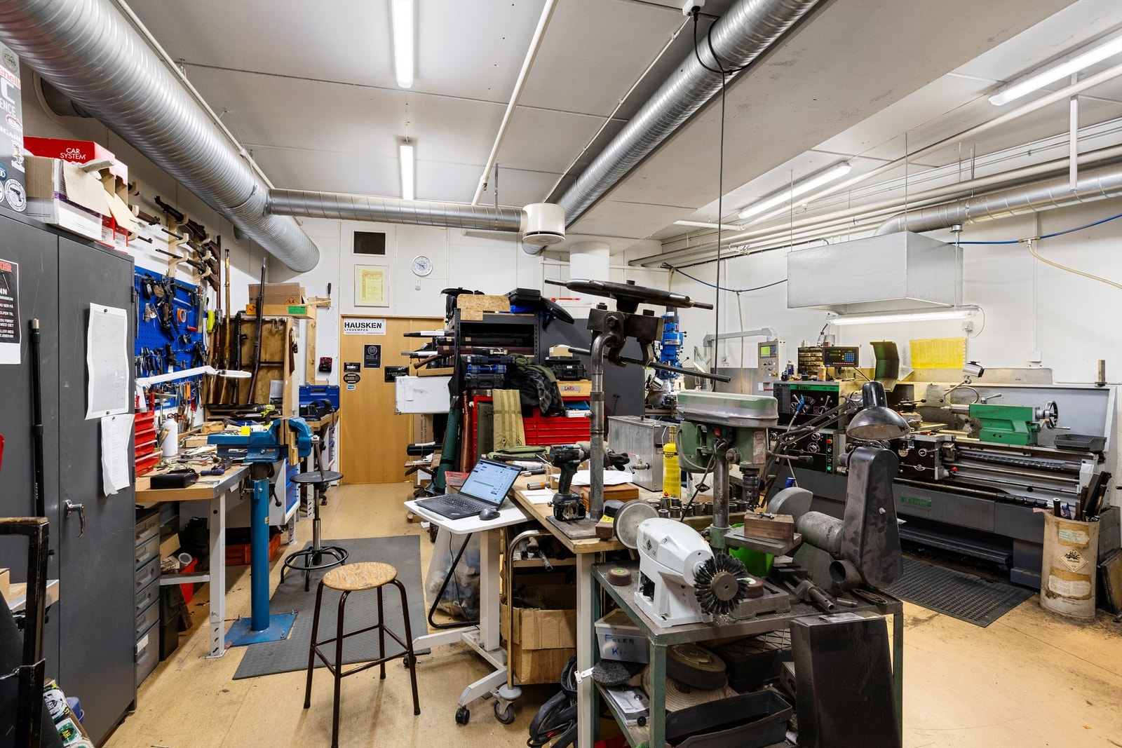 Lager/verksted. Galleribilde