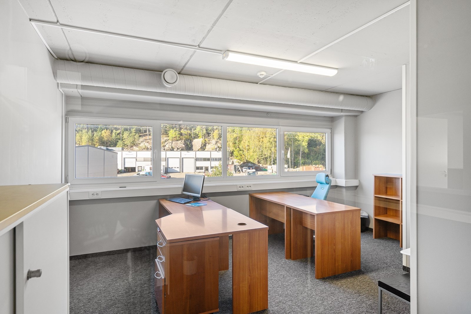 Cellekontorer i annen del av bygget som kan leies Galleribilde