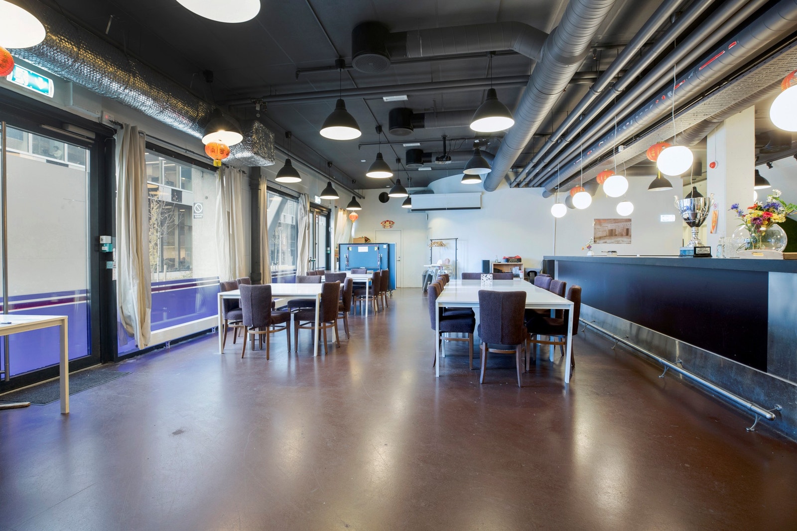 Servering / pub / butikk Galleribilde