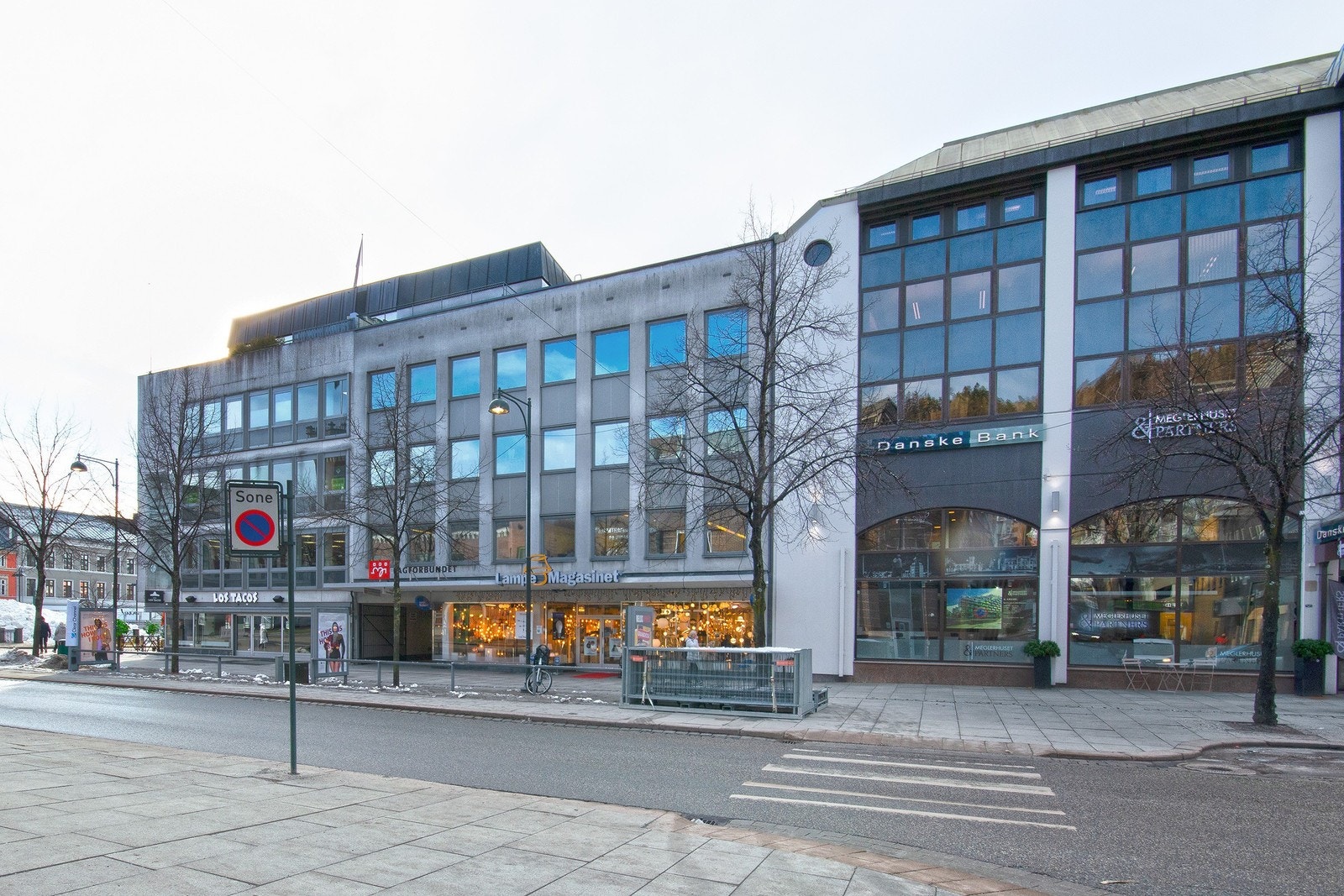 793_1858988321.jpg Galleribilde