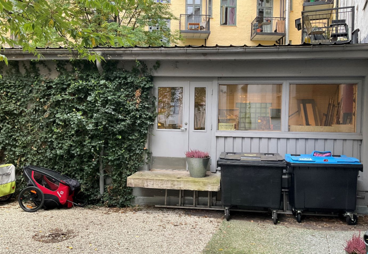 Gjennomgående med lager/kontor inn mot byggets bakgård Galleribilde