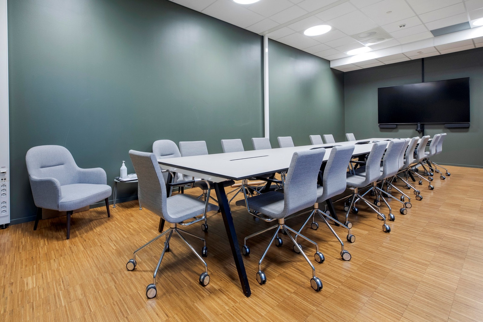 Felles møterom for 18-20 personer. Galleribilde