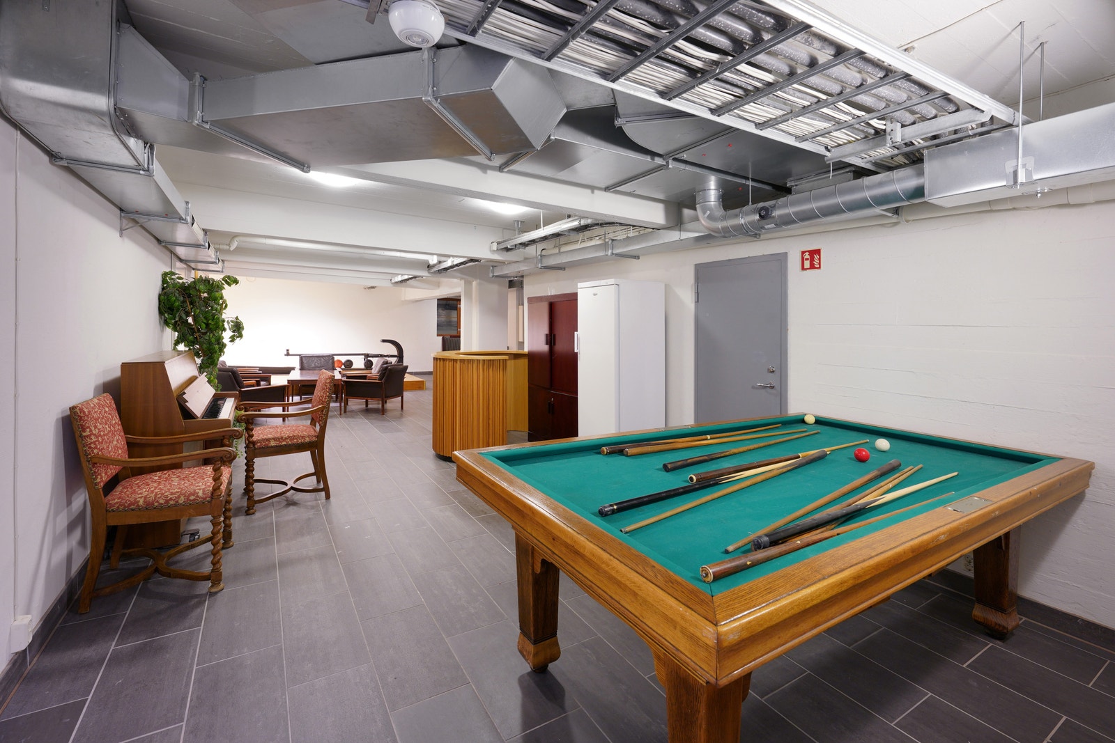 Fellesområde i underetasje Galleribilde