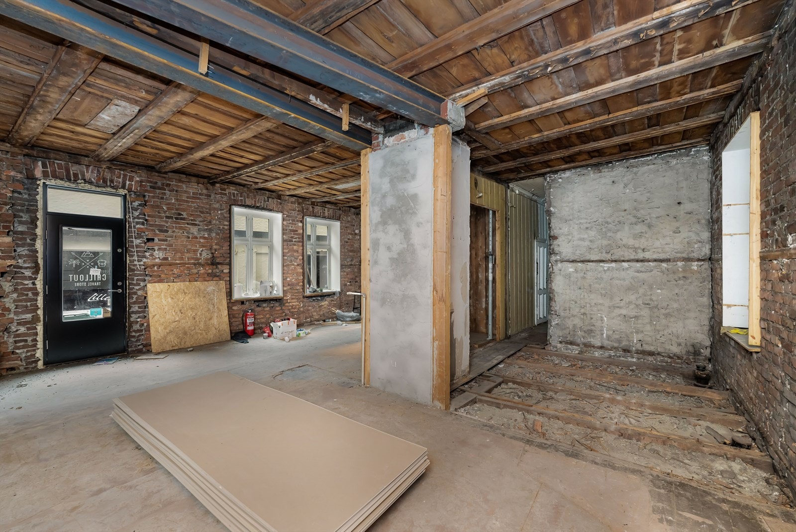 Lokalene er klare for innredning og er godkjent for servering