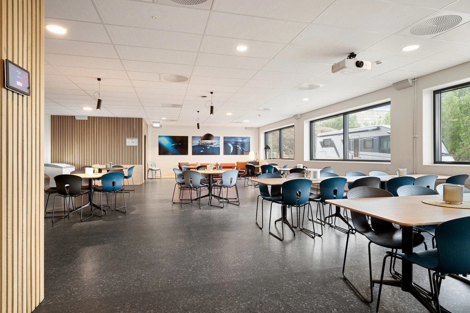 Felles kjøkken/kantine i eiendommen Galleribilde