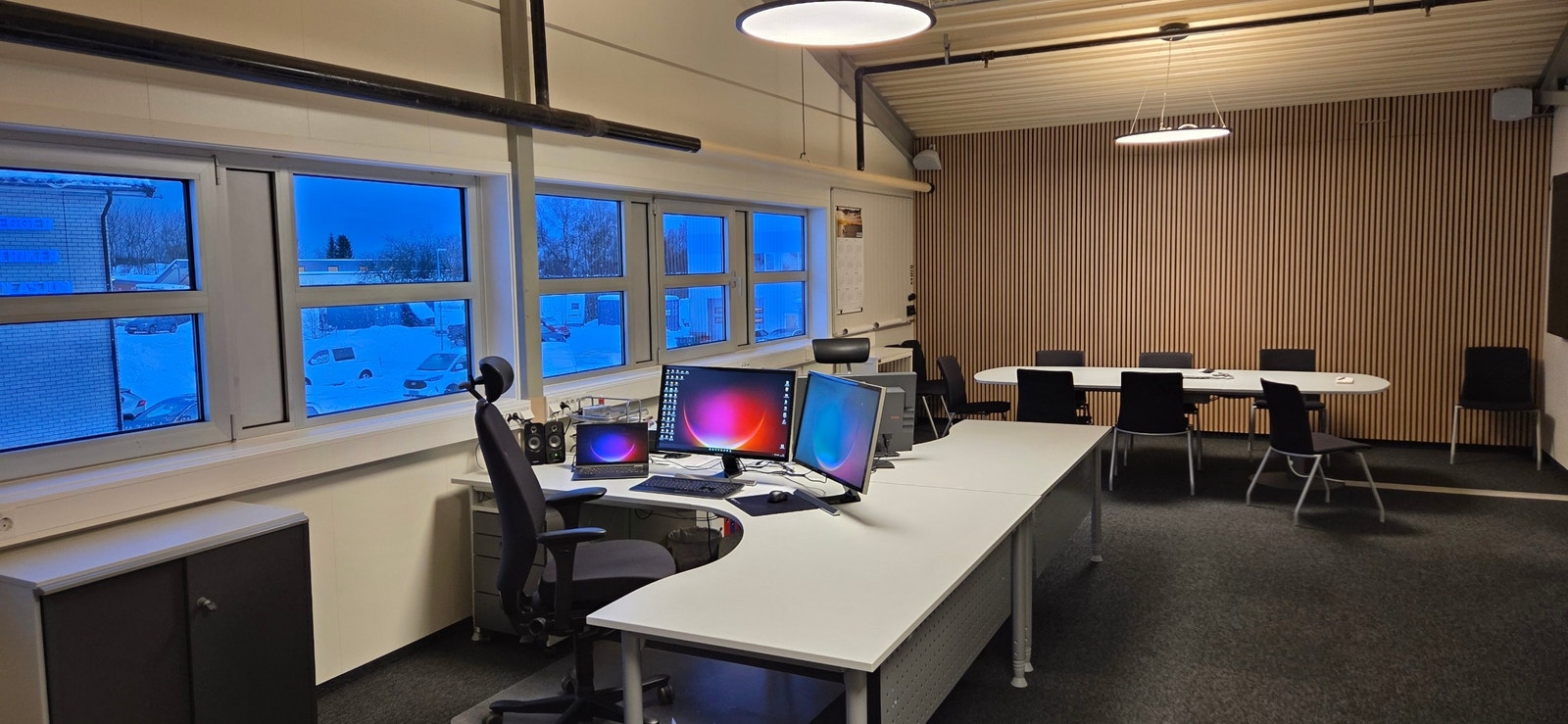 Del av kontor (Utleid) Galleribilde