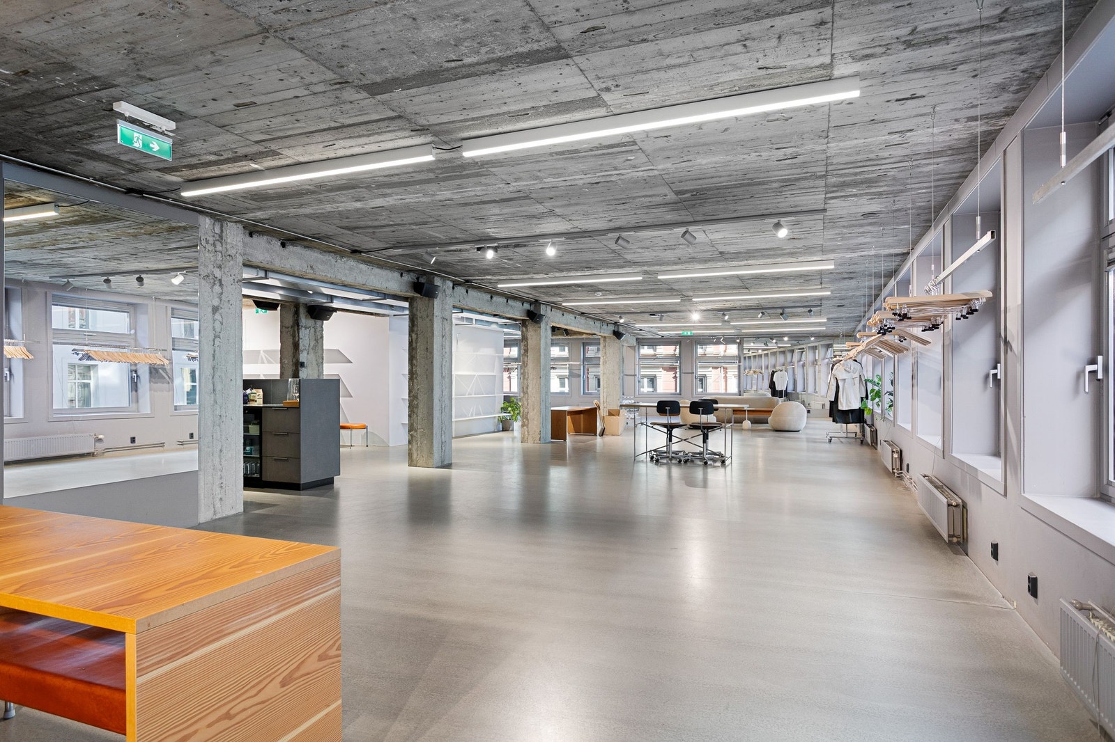 Kontor, showroom Galleribilde