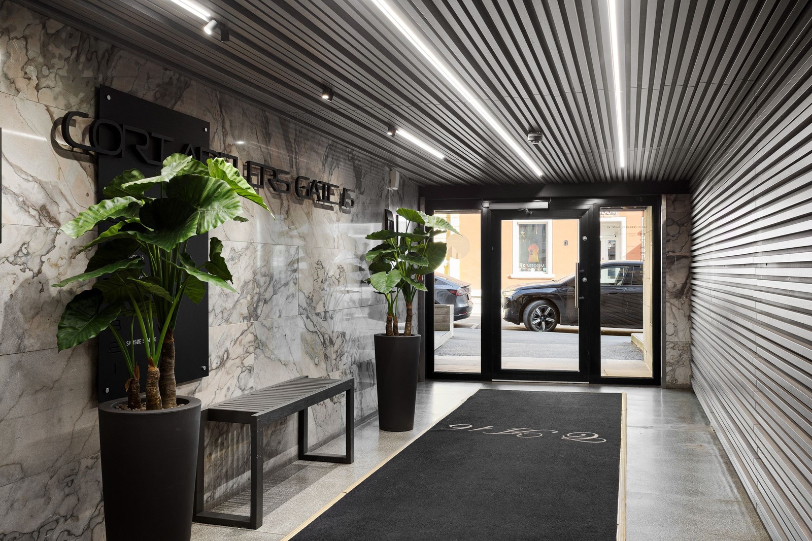 Cort Adelers gate 16 - Adkomst Galleribilde