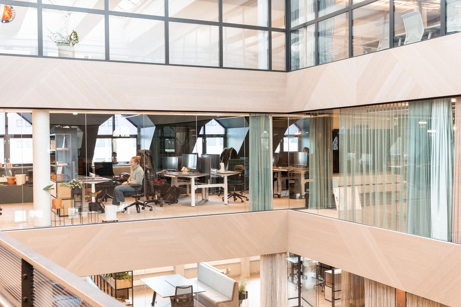 Gode og lyse arbeidsplasser Galleribilde