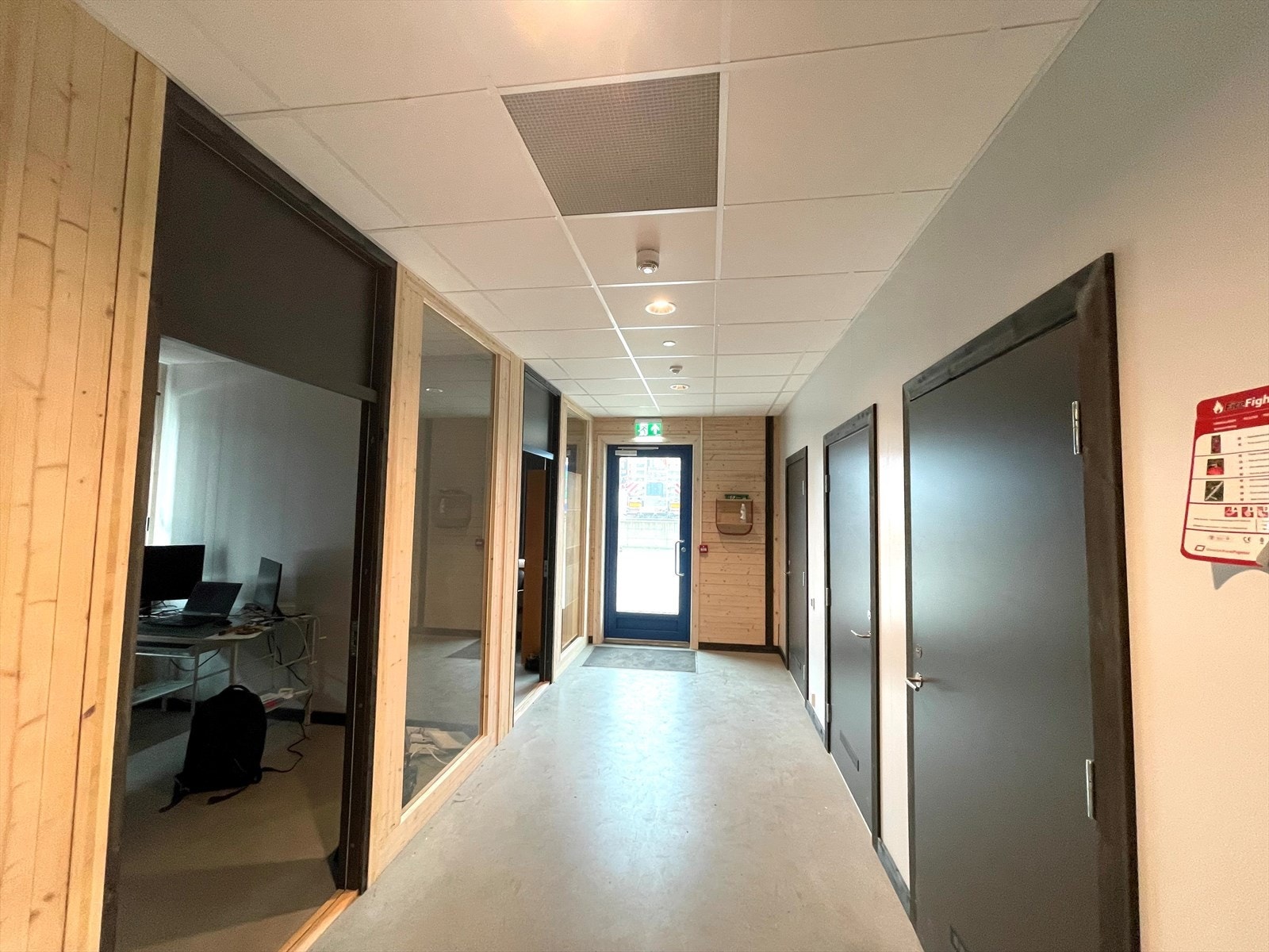 Kontor til lager. Galleribilde