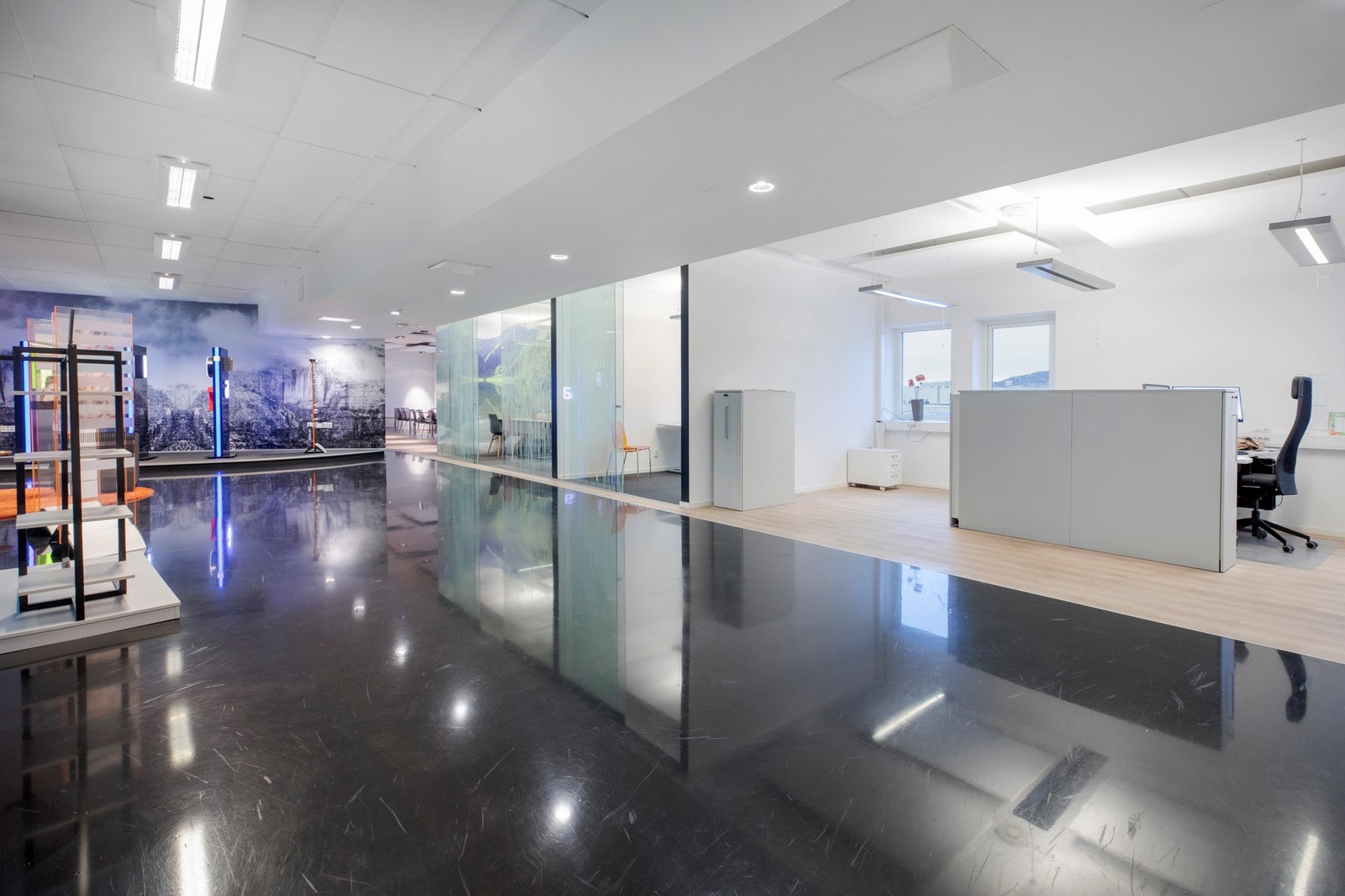 Kontordelen - kan tilpasses / innredes etter behov Galleribilde