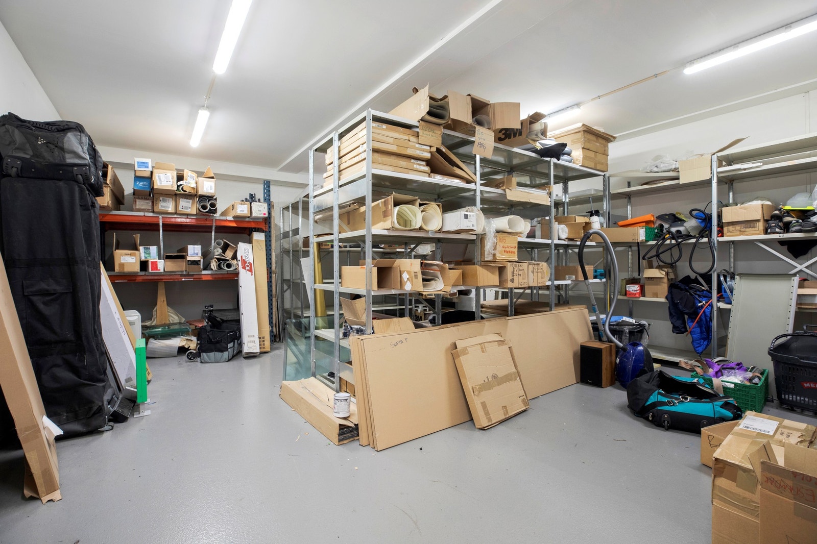 Innerste del av 1. etg - under messanin Galleribilde