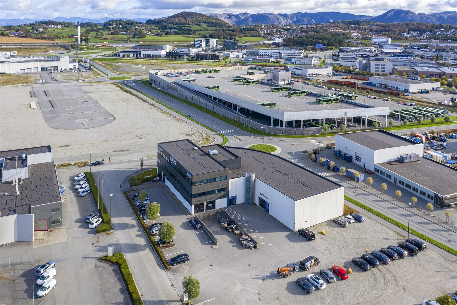 017_.jpg Galleribilde