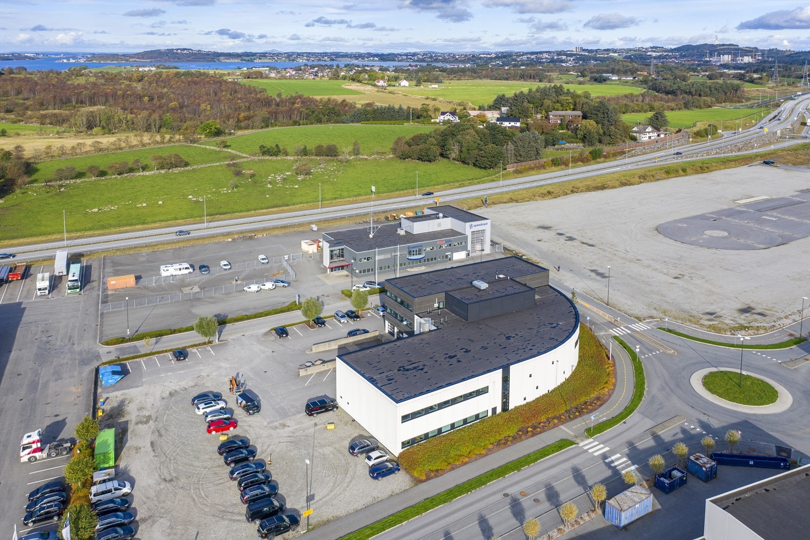 016_.jpg Galleribilde