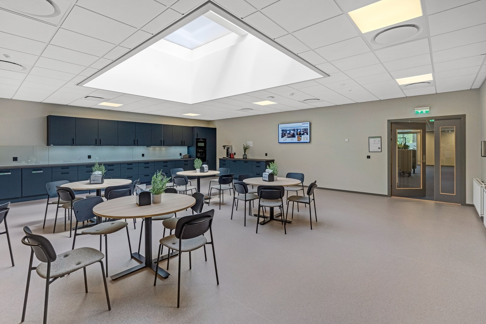 Eksempel på innredning. Bilde fra annen leietaker i bygget.