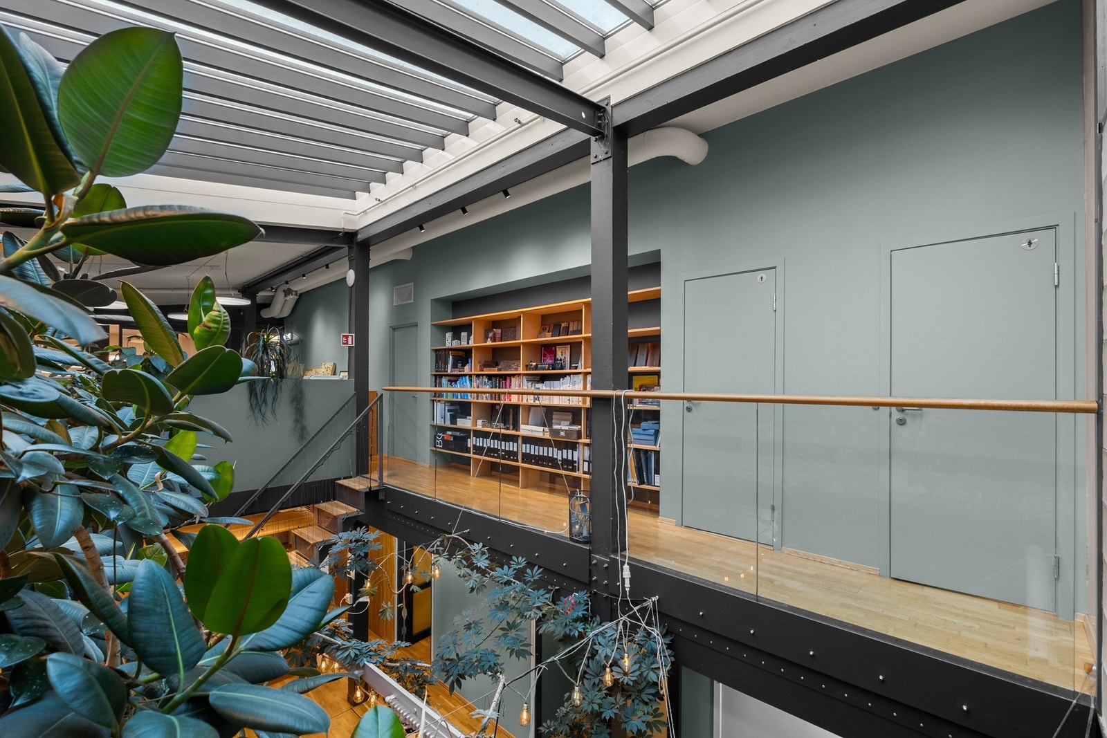 Toalett i begge etasjer. Galleribilde