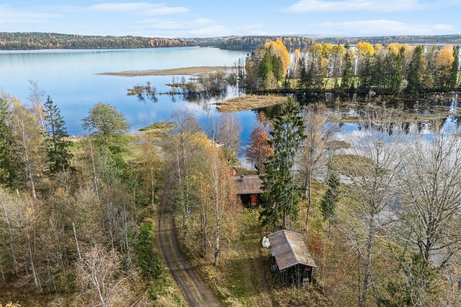 Hyttene ved Hurdalsjøen Galleribilde