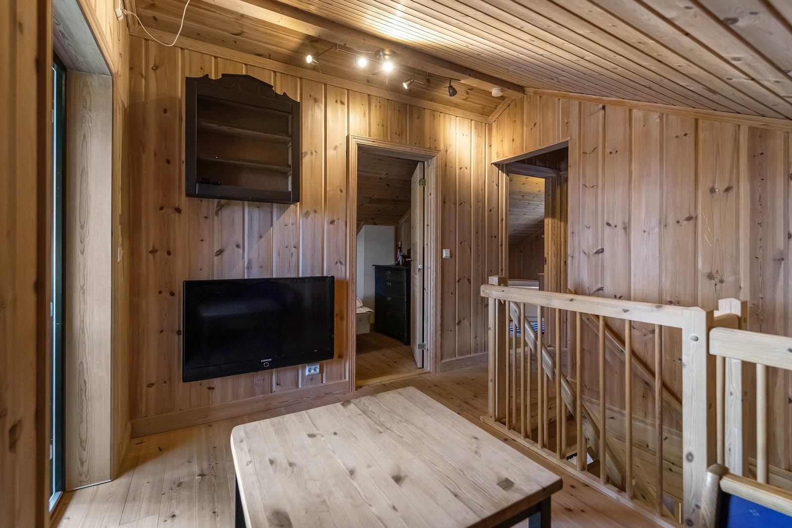 Praktisk med en ekstra stue oppe Galleribilde