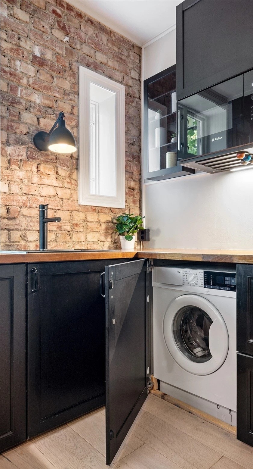 Nytt og integrert vaskemaskin. Galleribilde