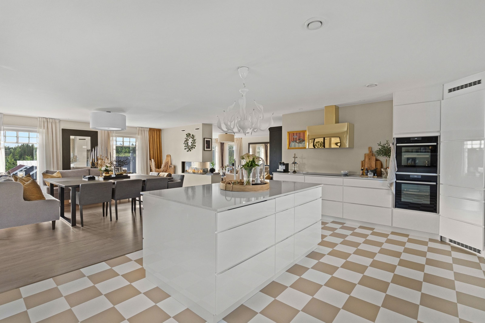 Solid og velbygd kvalitetskjøkken fra KVIK, et kjøkken for deg med høye krav. Galleribilde