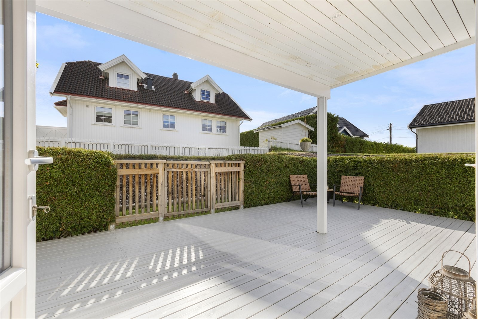 Det er overbygget over terrassen. Galleribilde