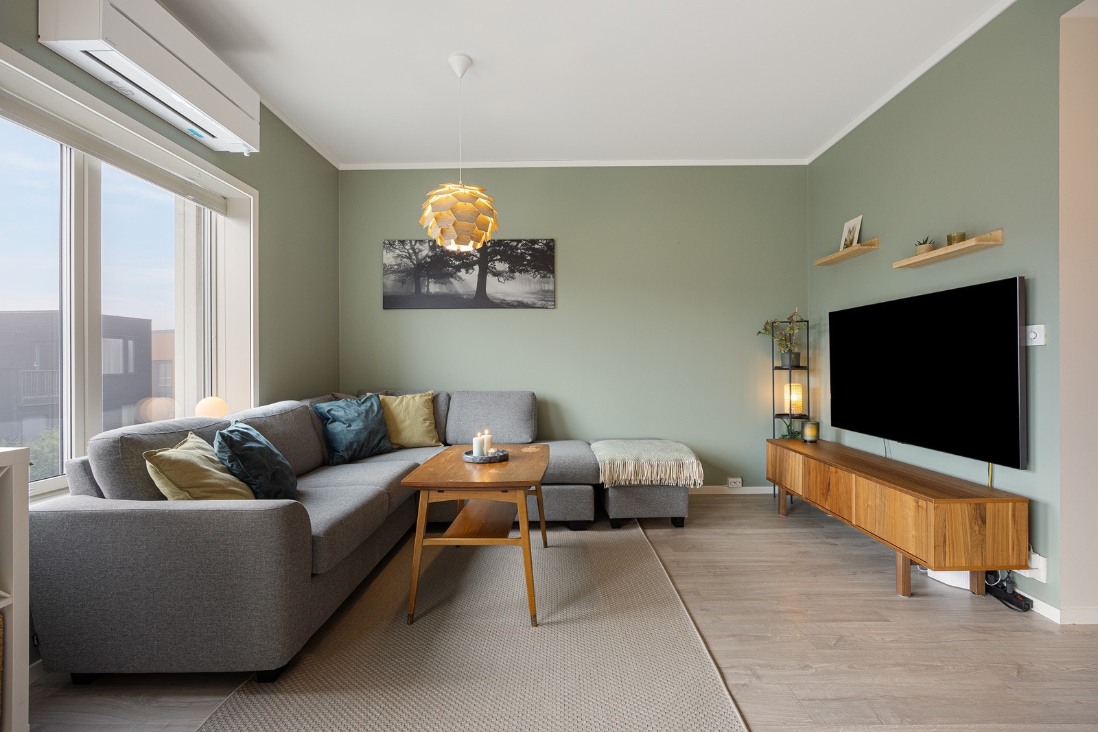 Innerst i stuen er det naturlig å innrede med en koselig TV-krok Galleribilde