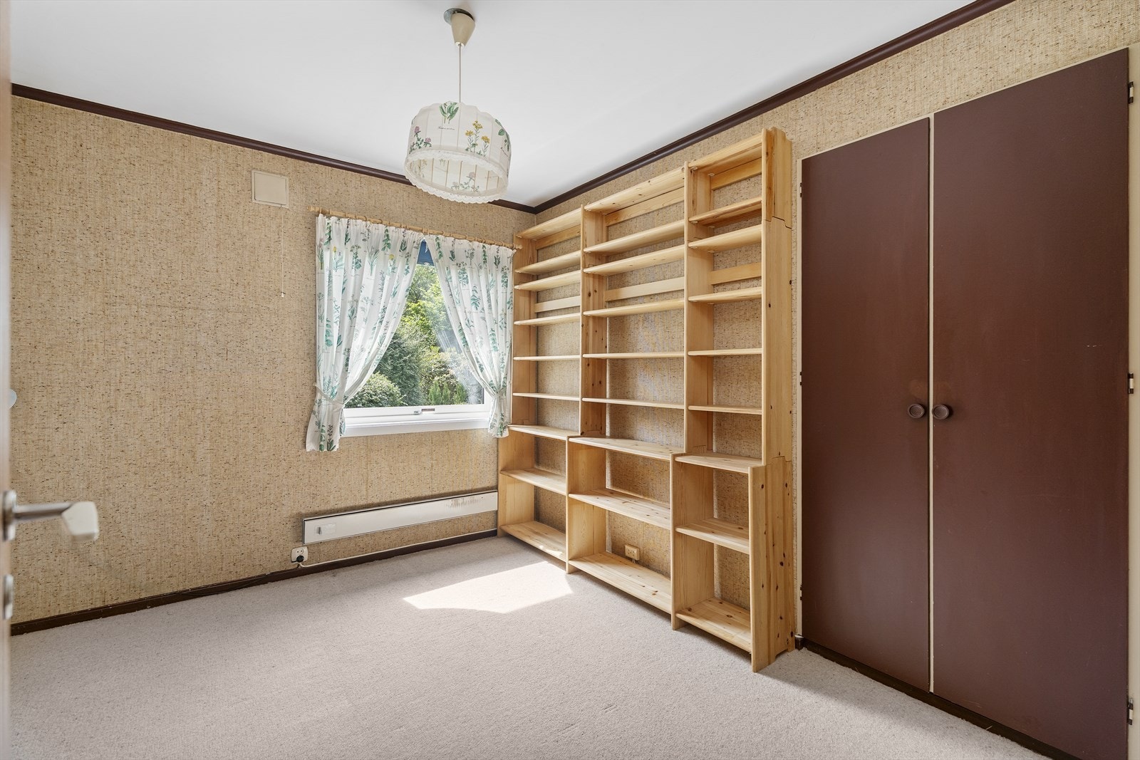 Soverom i hovedetasjen (3 av 3) - også her er det et stort garderobeskap Galleribilde