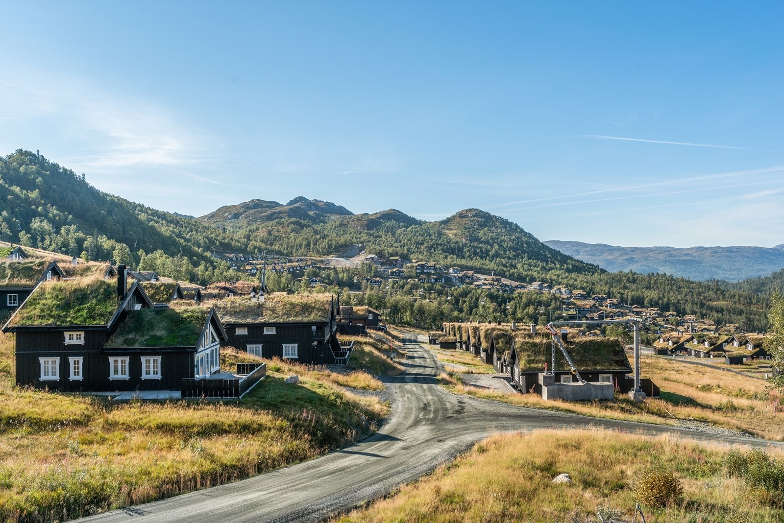 Eiendommen ligger tett på skiløypene, så det er kort vei til aktiviteter! Galleribilde
