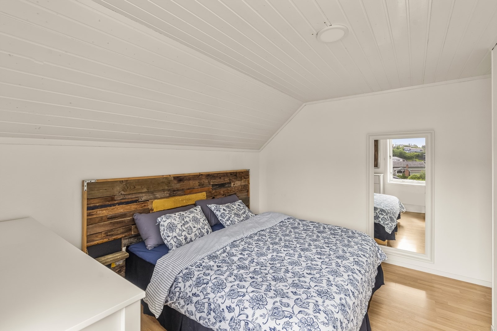 Leiligheten har tre soverom Galleribilde