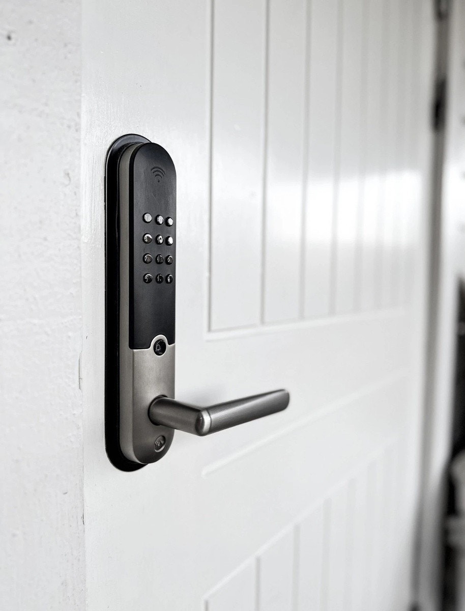 Yale Doorman for enkel adgang med kode Galleribilde