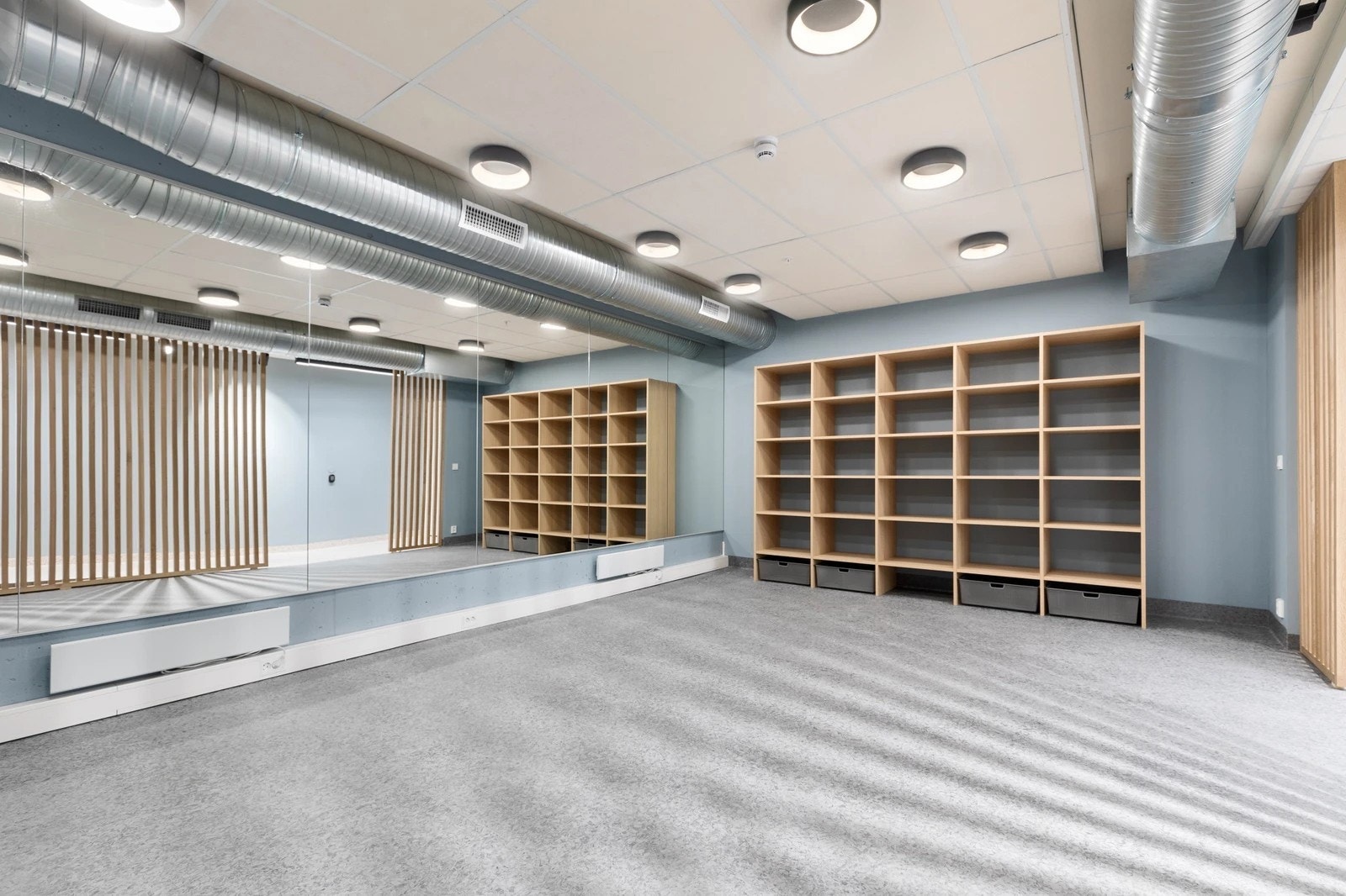 Yogarom med verksted/smørebod for sykkel. Galleribilde