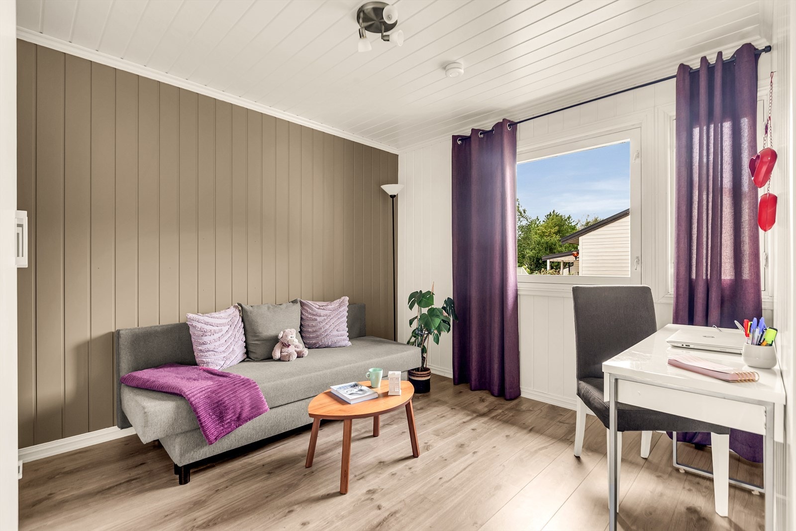 Soverom nr. 2 og 3 fungerer ypperlig som barnerom, gjesterom eller kontor - her er mulighetene mange. Galleribilde