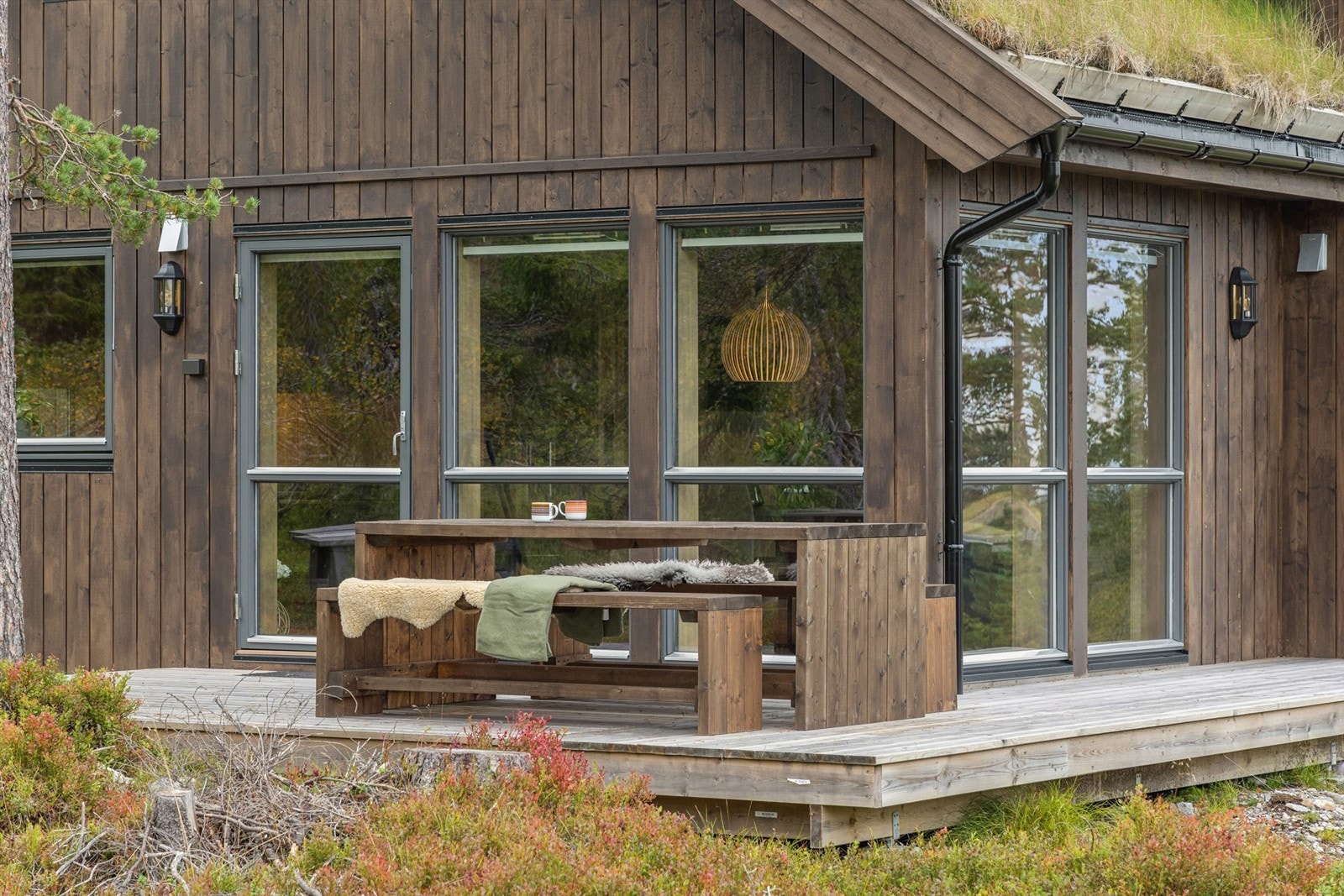 Terrasse med adkomst fra stue. Galleribilde