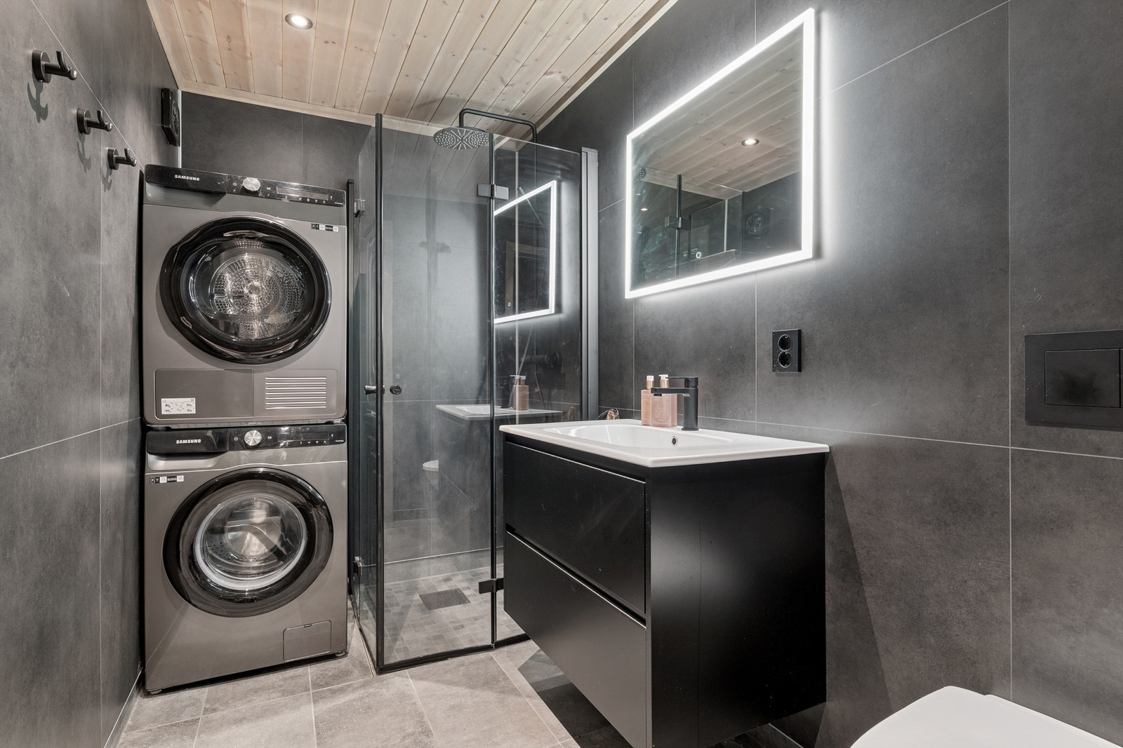 Baderom i 1. etasje Galleribilde