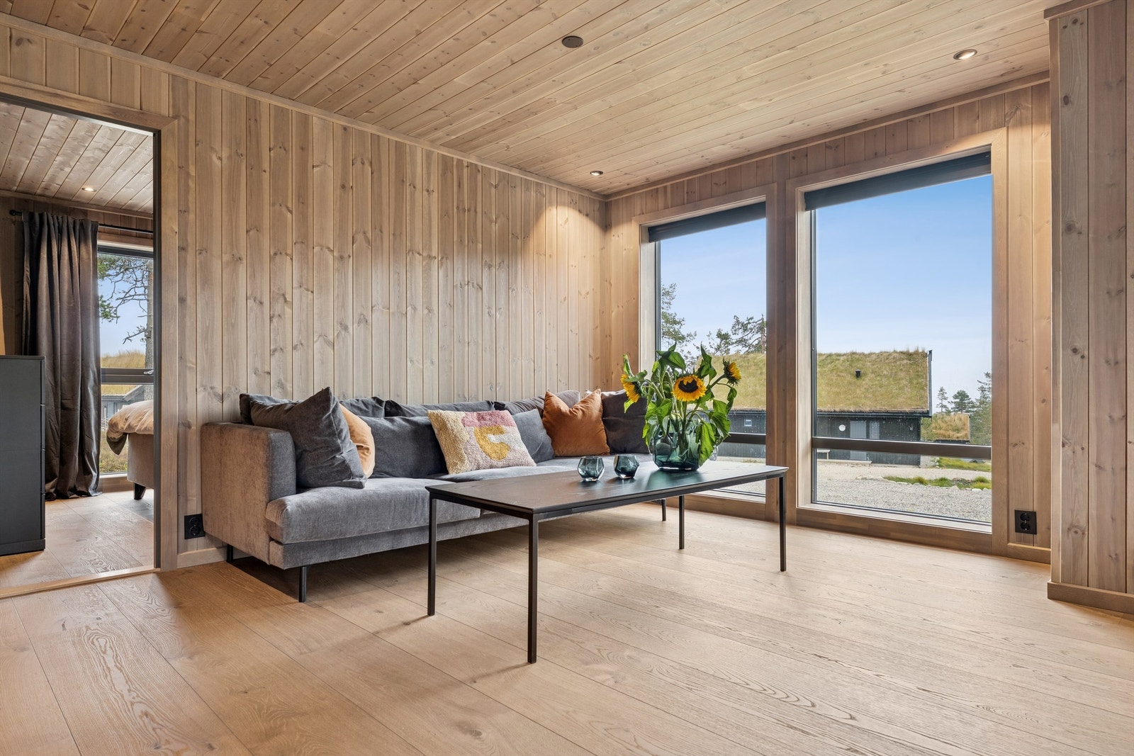 Stue sett mot soverom 1. Galleribilde