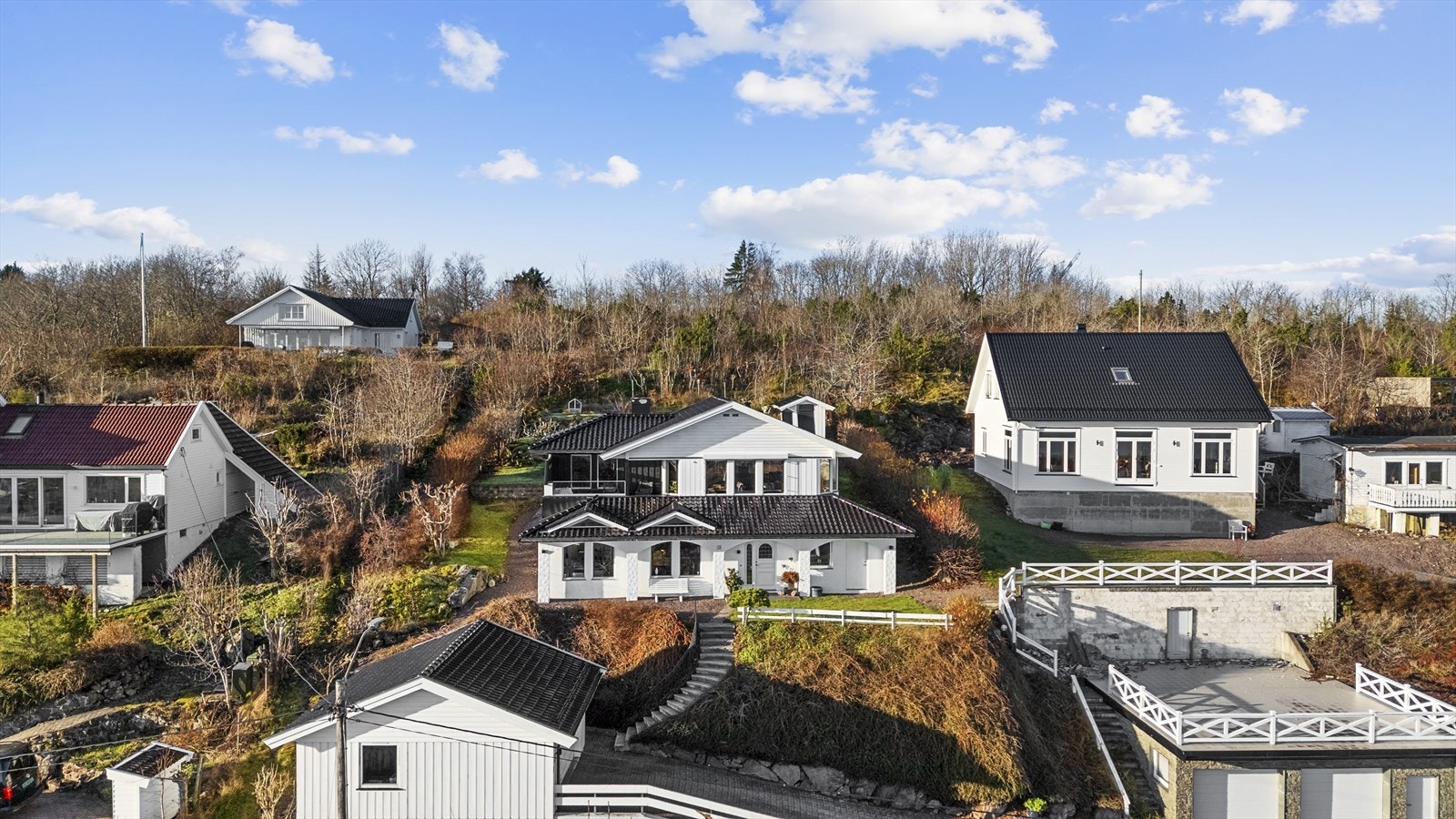 Det er ingen boplikt, hvilket gjør at boligen også utmerket skulle kunne fungere som fritidsbolig. Galleribilde