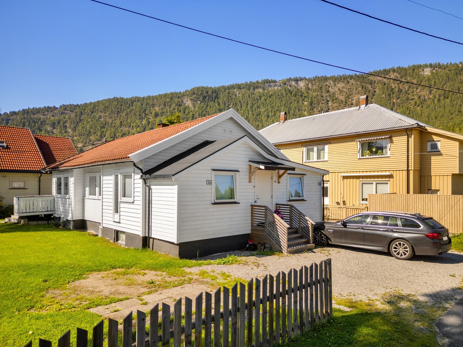 Eiendommen er beliggende i et rolig boligområde. Foto: Ole Thorgeir Solheim Thoresen Galleribilde