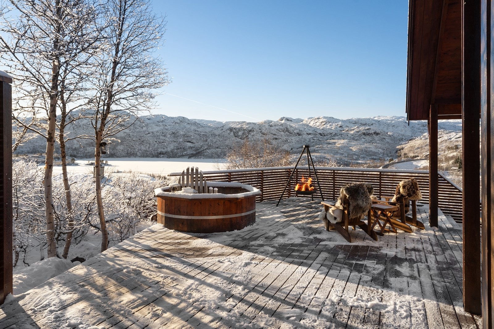 Terrasse med fantastisk fjellutsikt Galleribilde