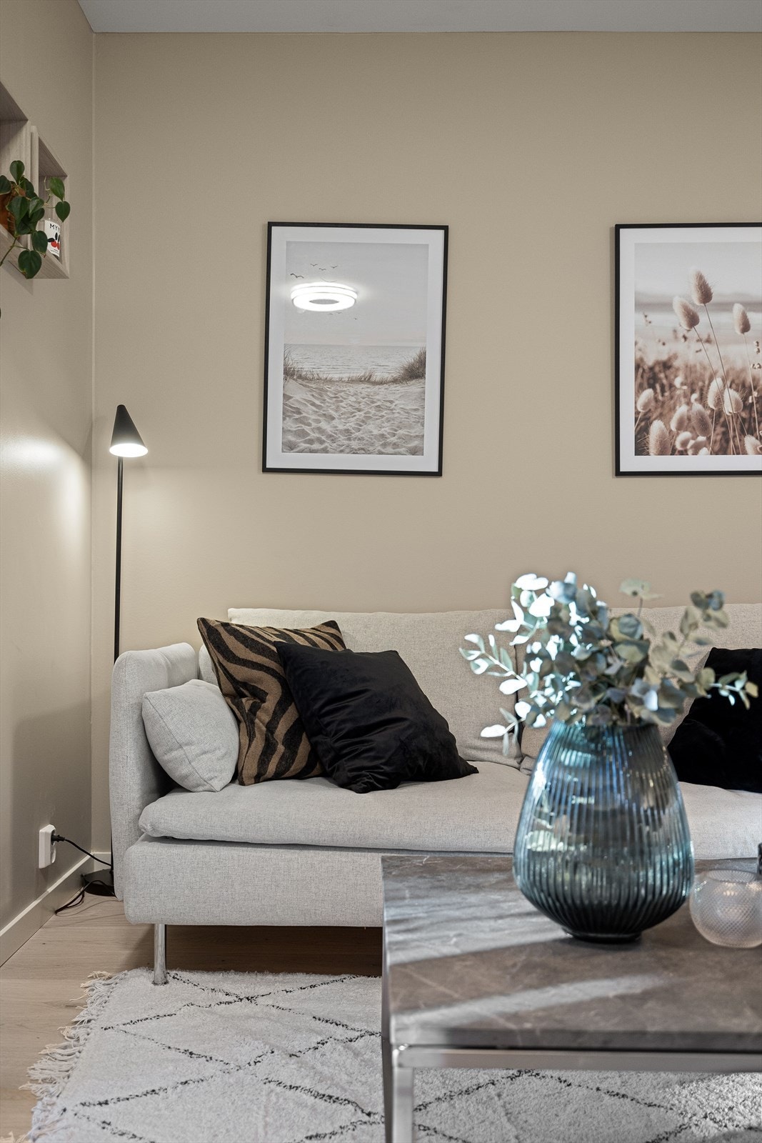 Varmtvann, tv & internett inkl. i felleskostnadene Galleribilde