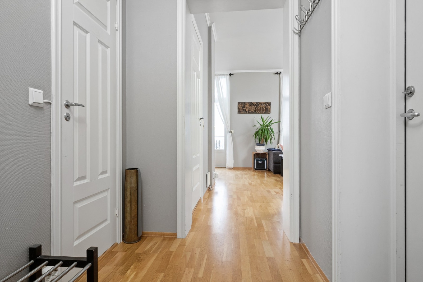 Lys og innbydende entré. Galleribilde