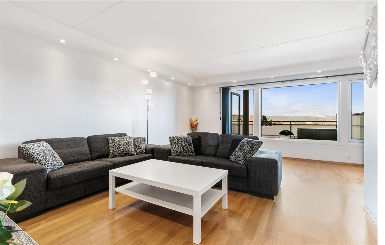 Velkommen til Hellerudstubben 36A! Galleribilde