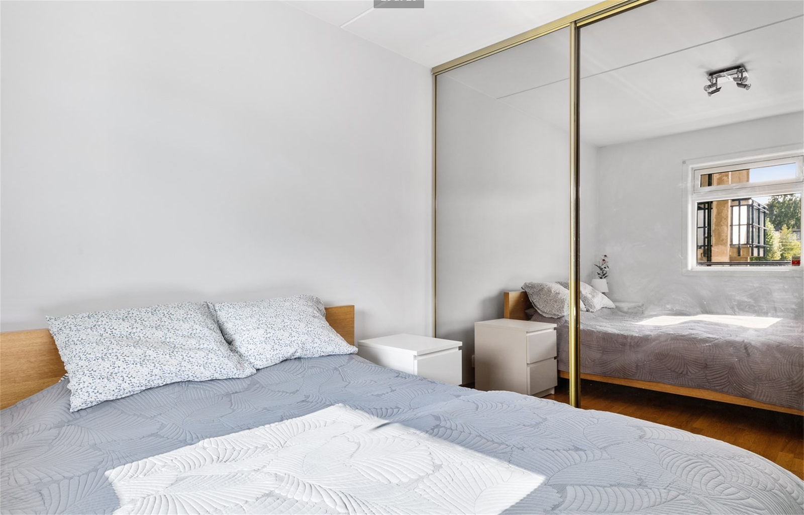 Soverom. Galleribilde